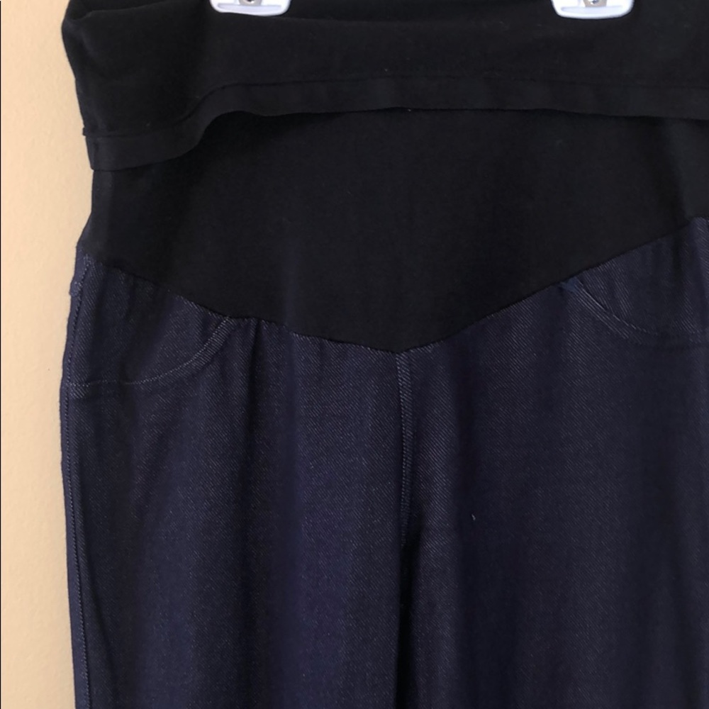 Maternity Jeggings - Picture 2 of 3